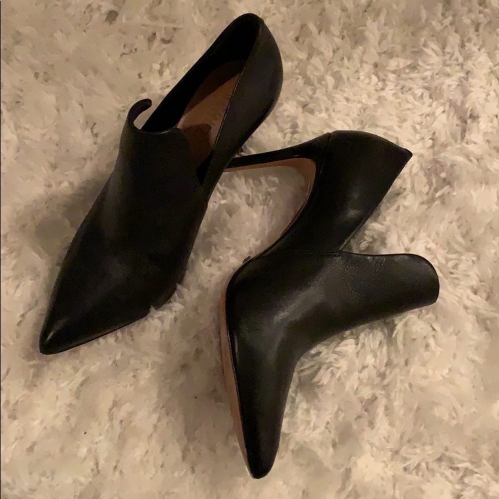 SCHUTZ Women’s Nelina Ankle Boot - Black Leather